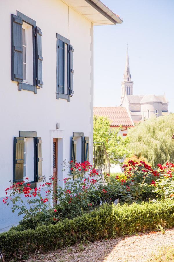 Maison Gamboia, Chambres D'Hotes Au Calme Avec Jardin Hasparren Exteriér fotografie